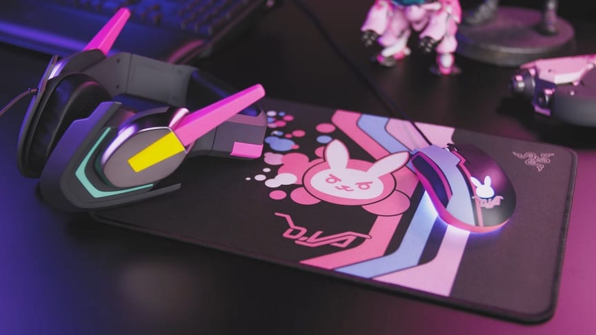 Overwatch-Inspired D.Va Peripherals